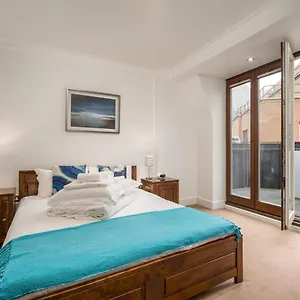 5, 48 Bishopsgate By Living , London United Kingdom