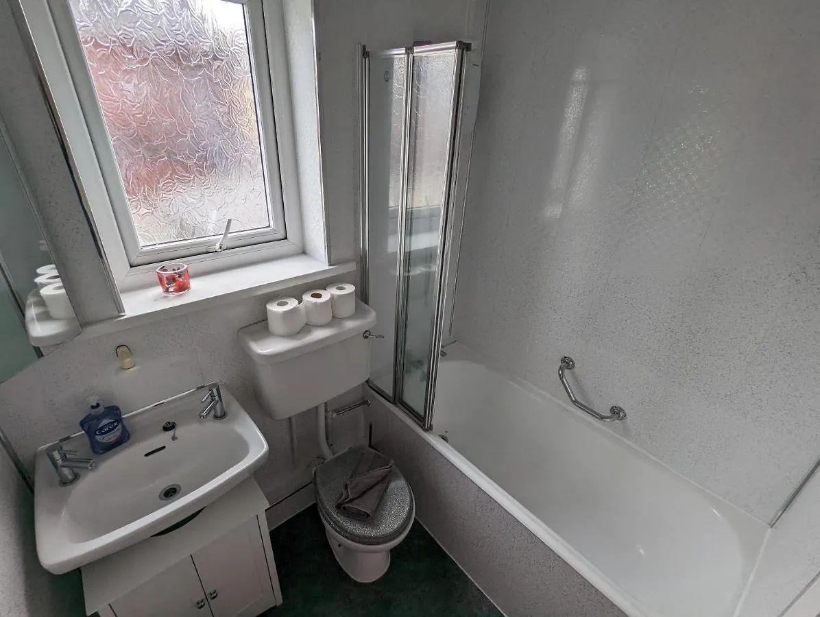 Moon Holiday Townhouse Free Parkingprivate Garden Blackpool 0*,  Regno Unito
